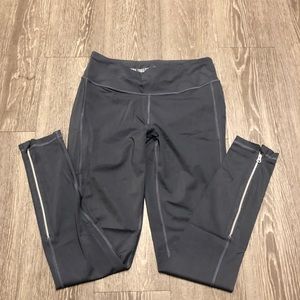 VICTORIA’S SECRET LEGGINGS💫